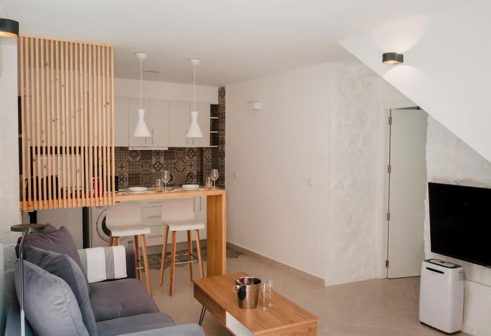 Compleet En Modern Appartement In Het Authentieke Stadshart Вильяхойоса Экстерьер фото